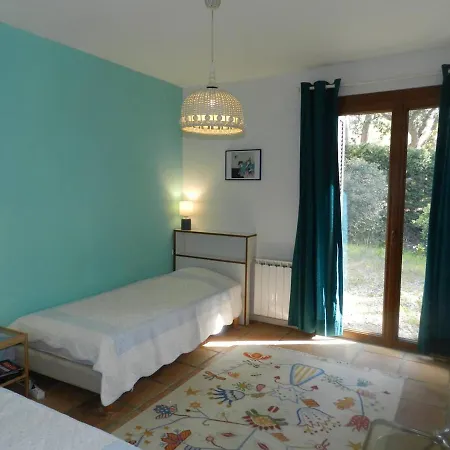 Casa vacanze Maison Bormes-les-mimosas, 4 Pieces, 6 Personnes - Fr-1-713-73