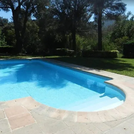 Maison Bormes-les-mimosas, 4 Pieces, 6 Personnes - Fr-1-713-73